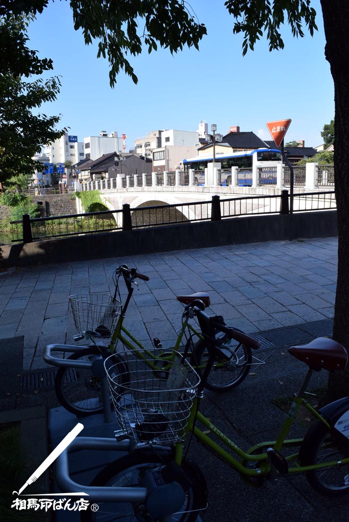 金沢市東茶屋街のレンタル自転車